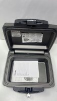 Master Lock Tresor Dokumentenbox Feuerfest/Wasserdicht mit Schlüssel